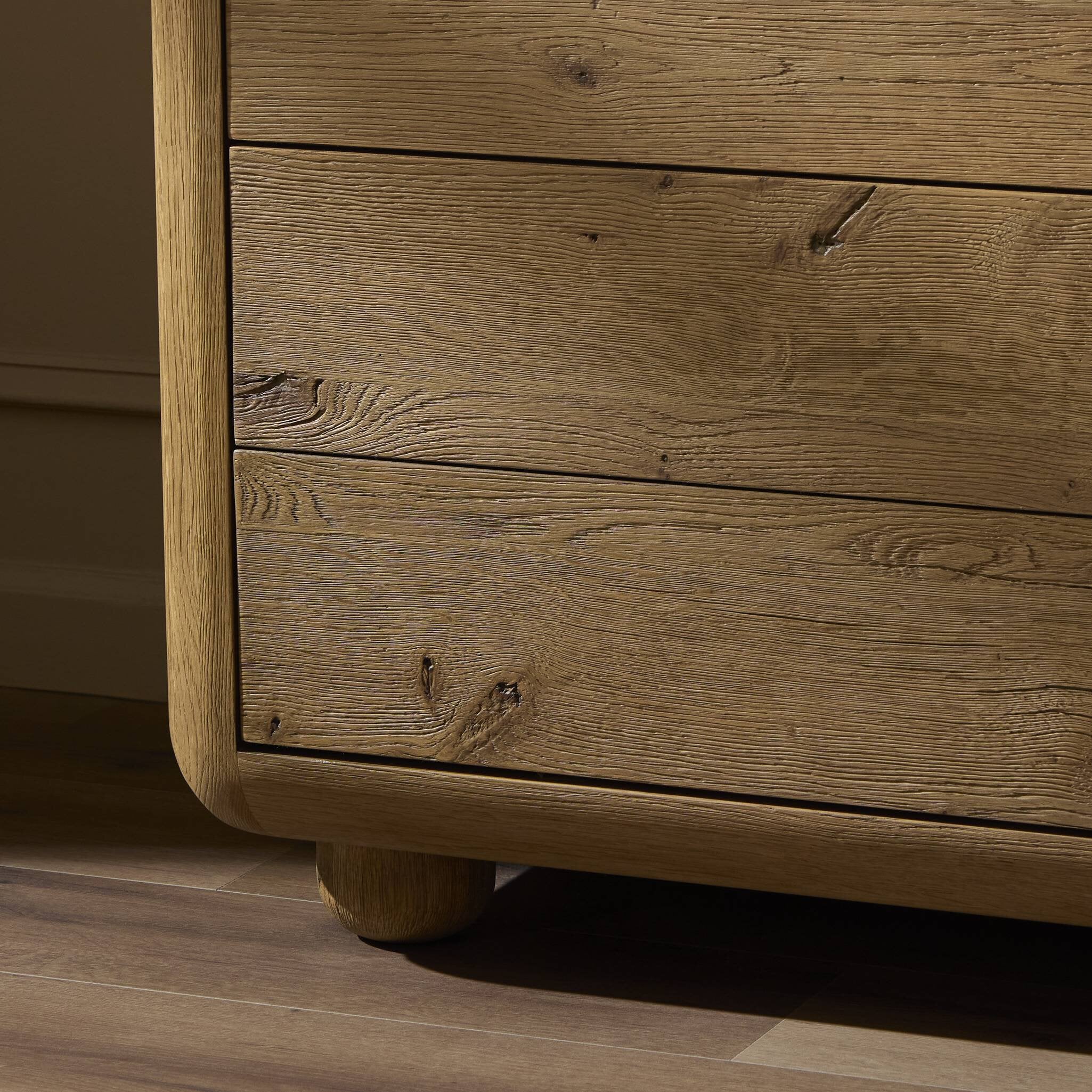 Sheldon 6 Drawer Dresser in Worn Oak Veneer